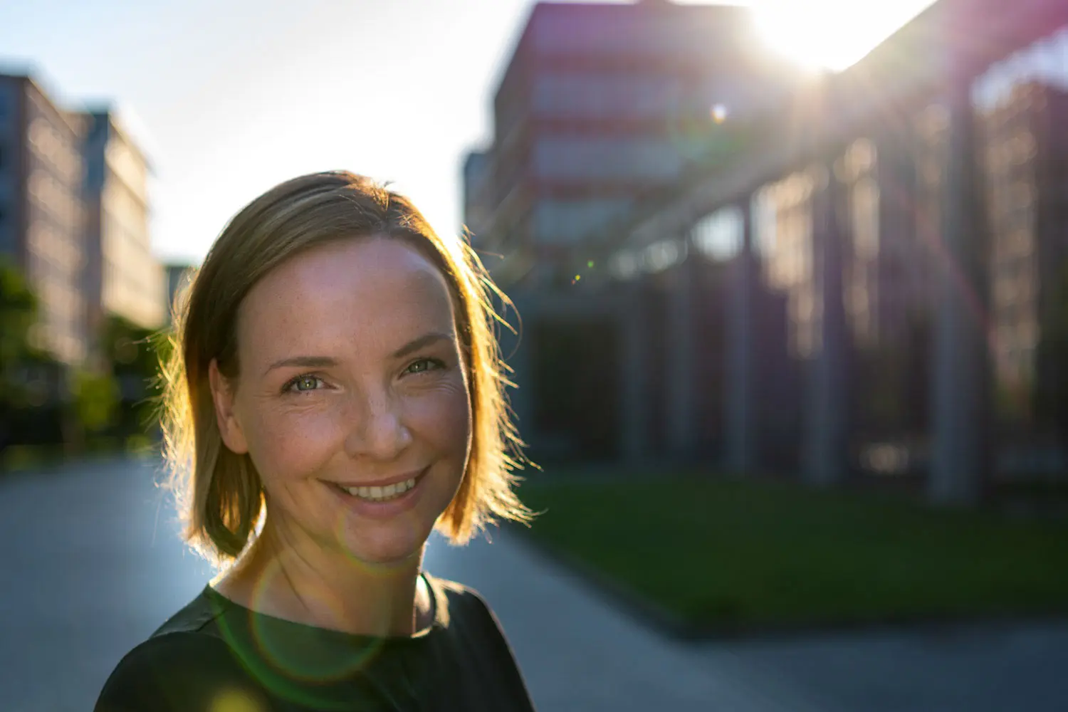 Portrait einer Frau im Abendlicht von Jens Schmidt Fotografie